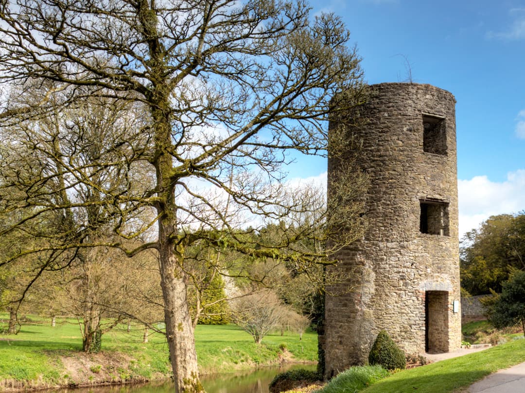 Journeys: Iconic Ireland