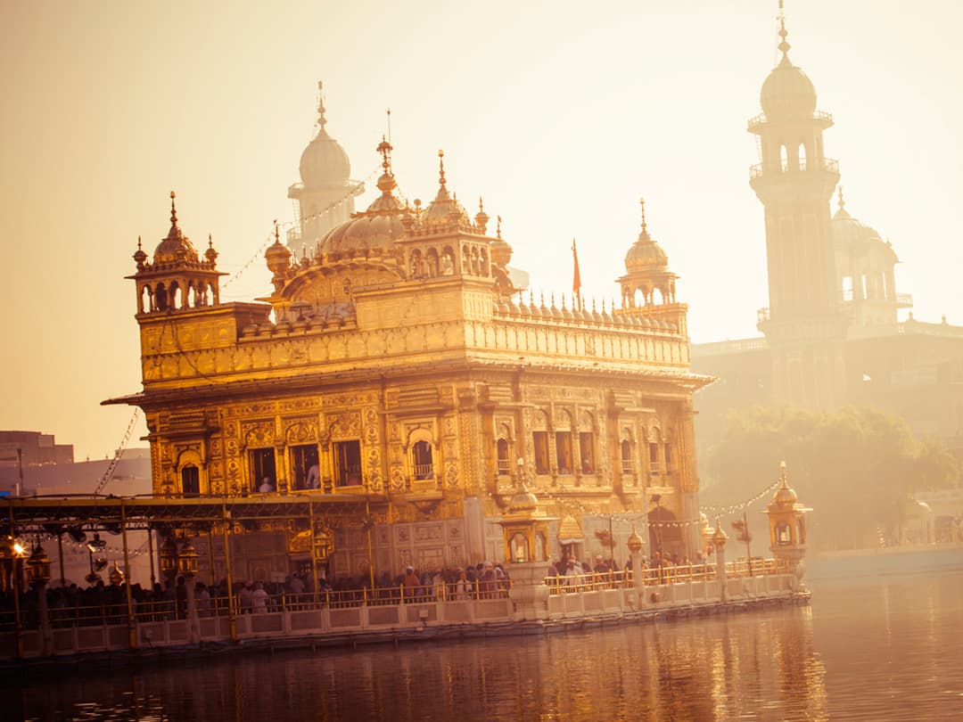 India Discovery: Golden Triangle & Himalayan Highlights