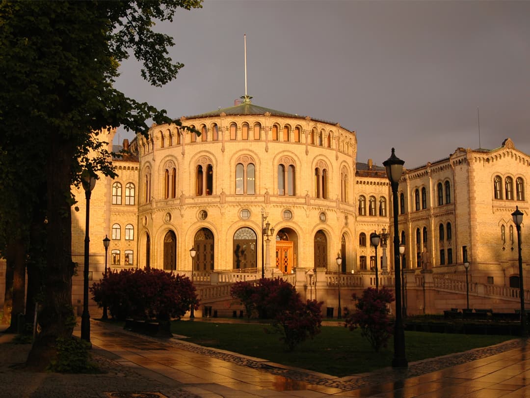 Signature: Norway's Fjords & Mountain Vistas