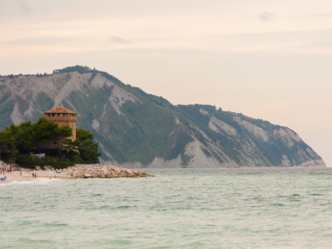 Togo and Benin: Local Markets, Koutammakou and Voodoo Traditions