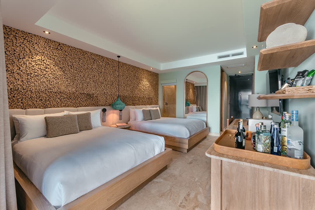 Colombia: Andean Vistas to Guatapé & the Caribbean