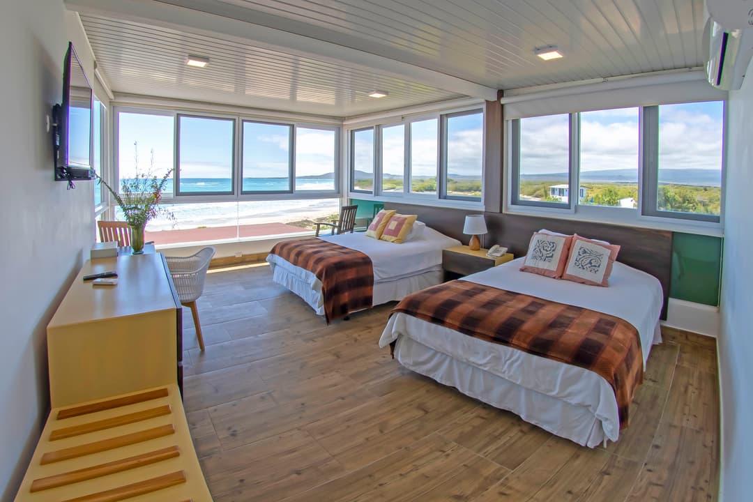 The Galápagos: Wildlife of Santa Cruz & Isabela Islands