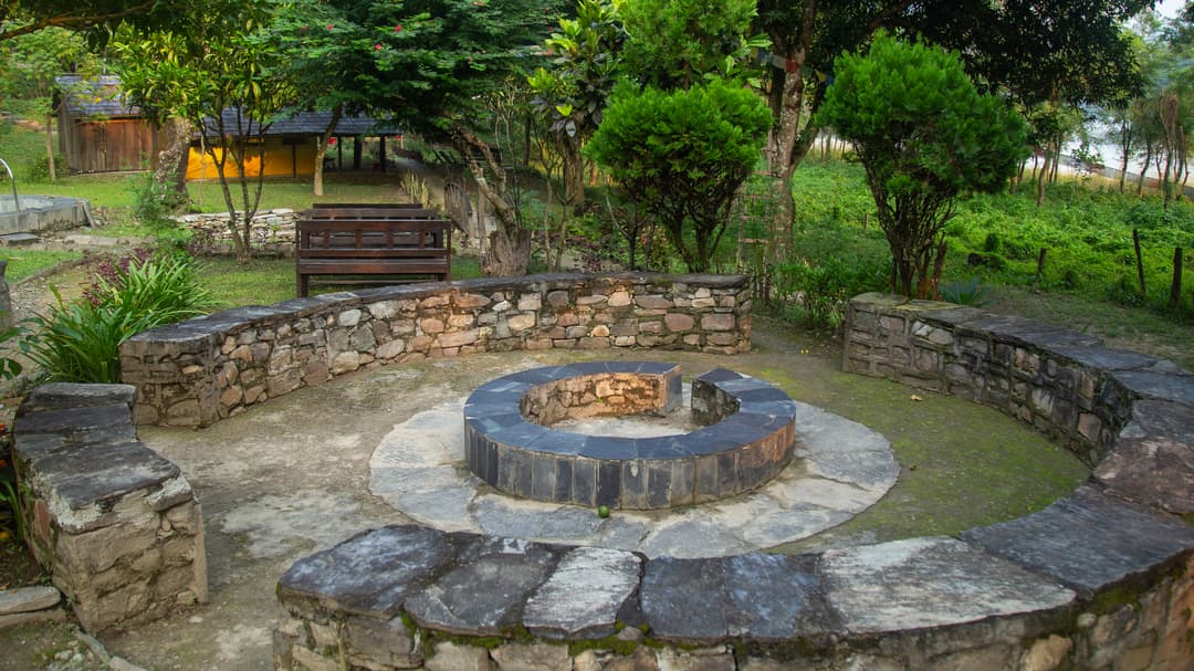 Nepal: Annapurna Hiking, Rafting and Chitwan National Park