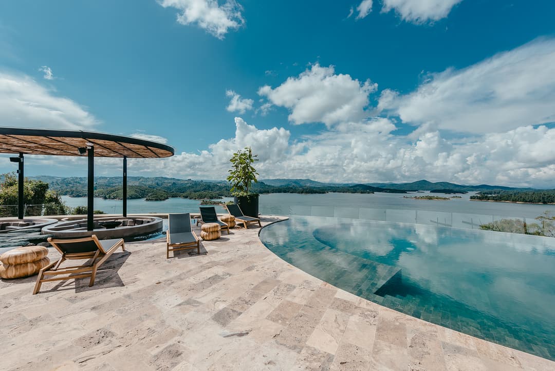 Colombia: Andean Vistas to Guatapé & the Caribbean