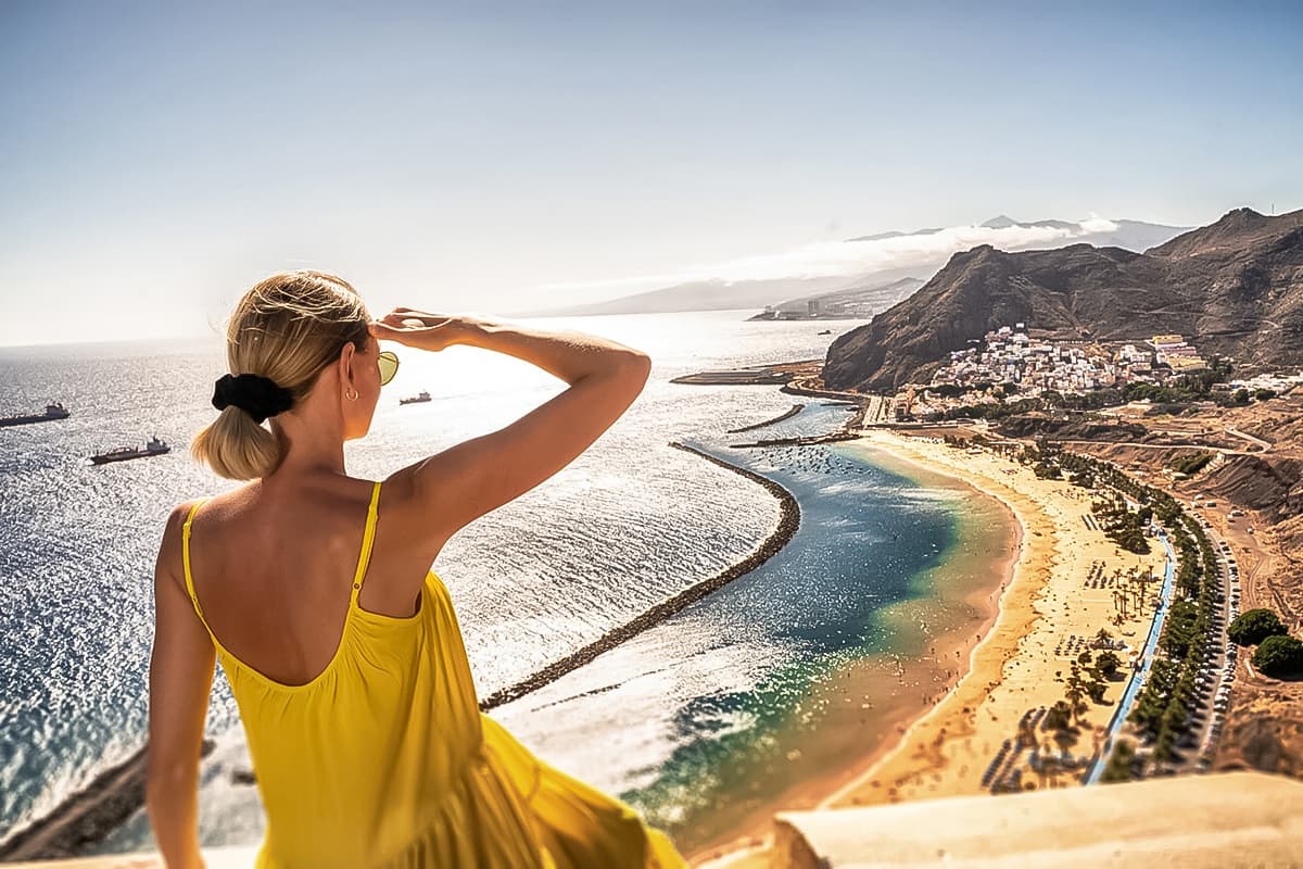 Hiking Mount Teide Tenerife volcanic landscapes