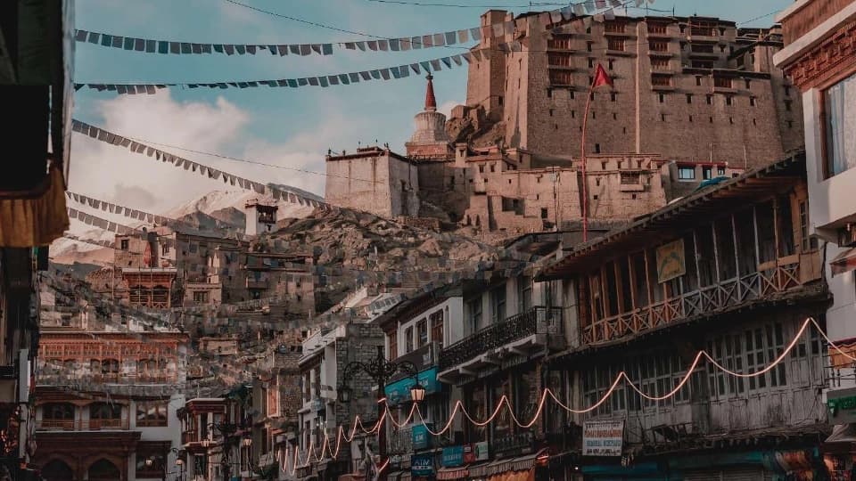 Northern India: Dharamshala, Kashmir & Ladakh Highlights