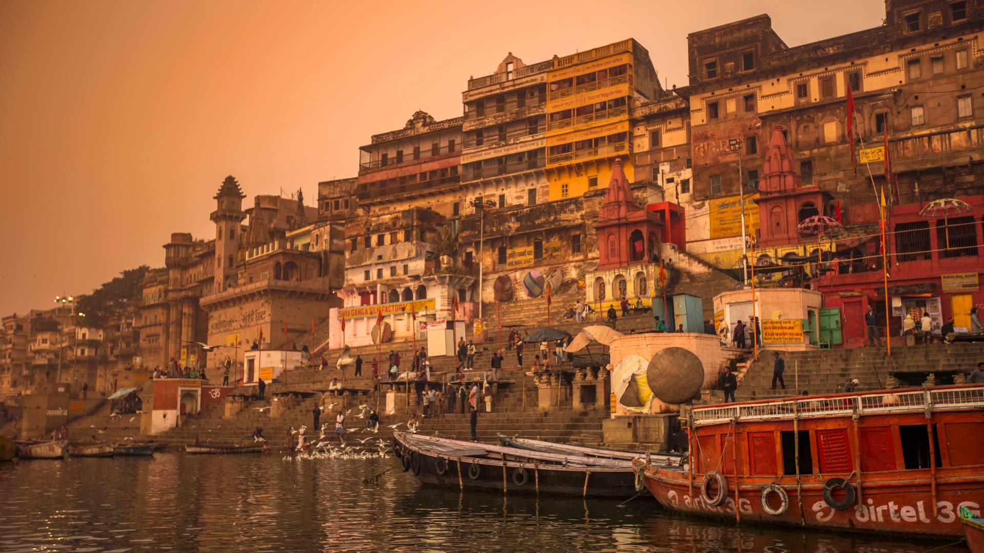 India & Nepal on a Budget: Varanasi to Kathmandu