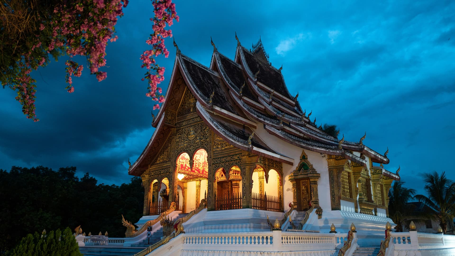 Signature: Vietnam, Laos & the Temples of Cambodia