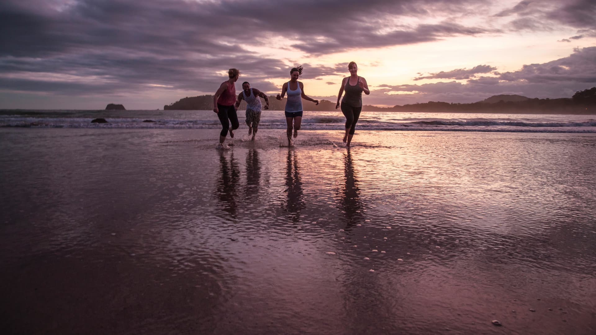 Basic Costa Rica: Coastlines & Cloud Forests