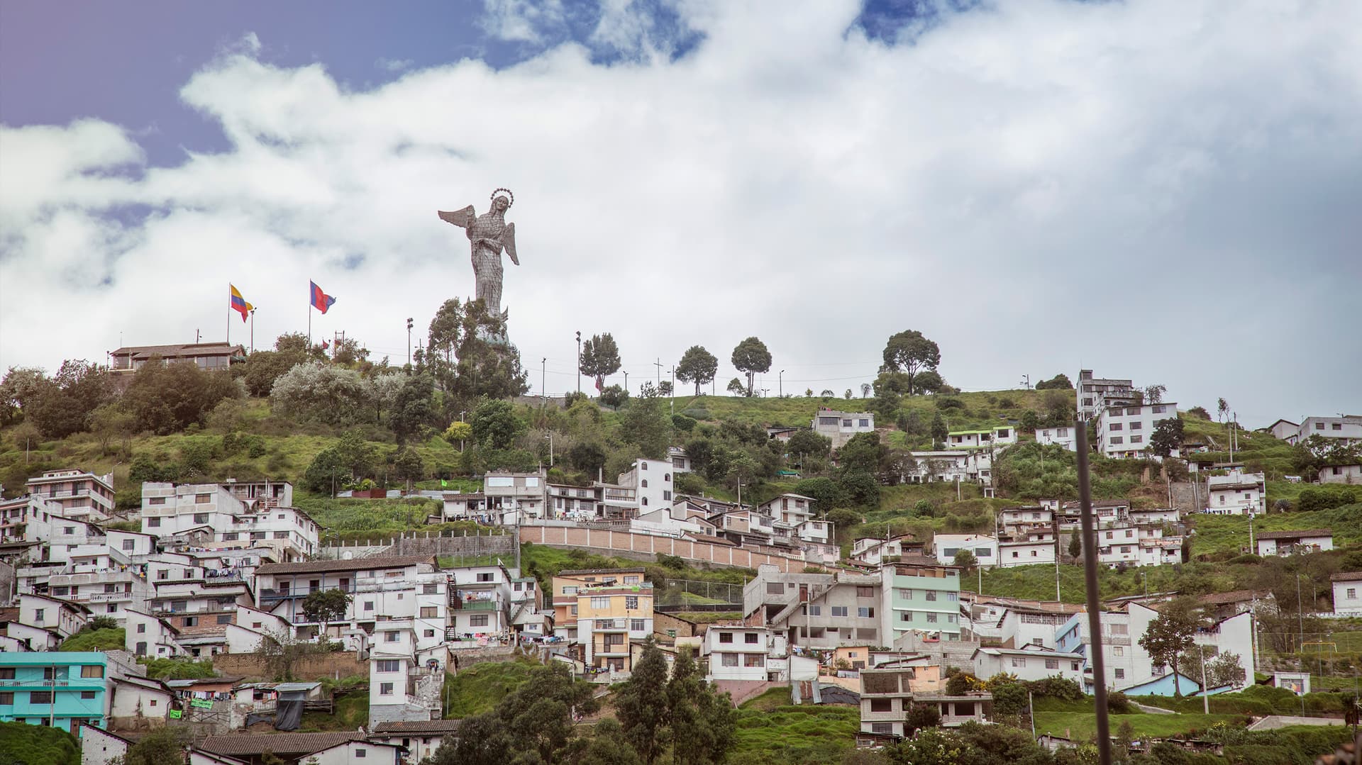 Quito to Lima: Surf Towns & Hot Springs