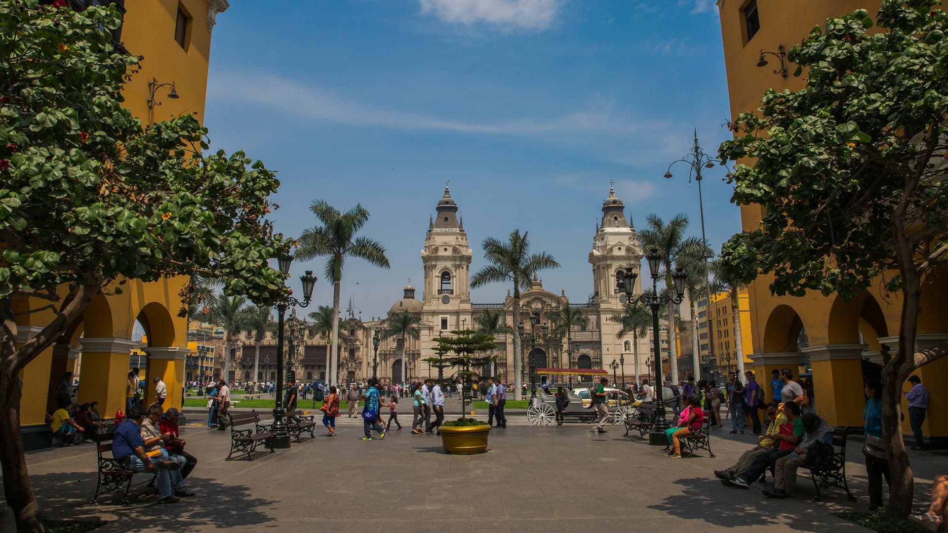 Lima Day Tour: Highlights and Insiders Tour (full day)