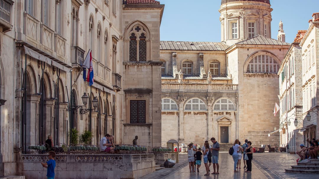 Ultimate Europe: Berlin, Tuscany & Greek Temples