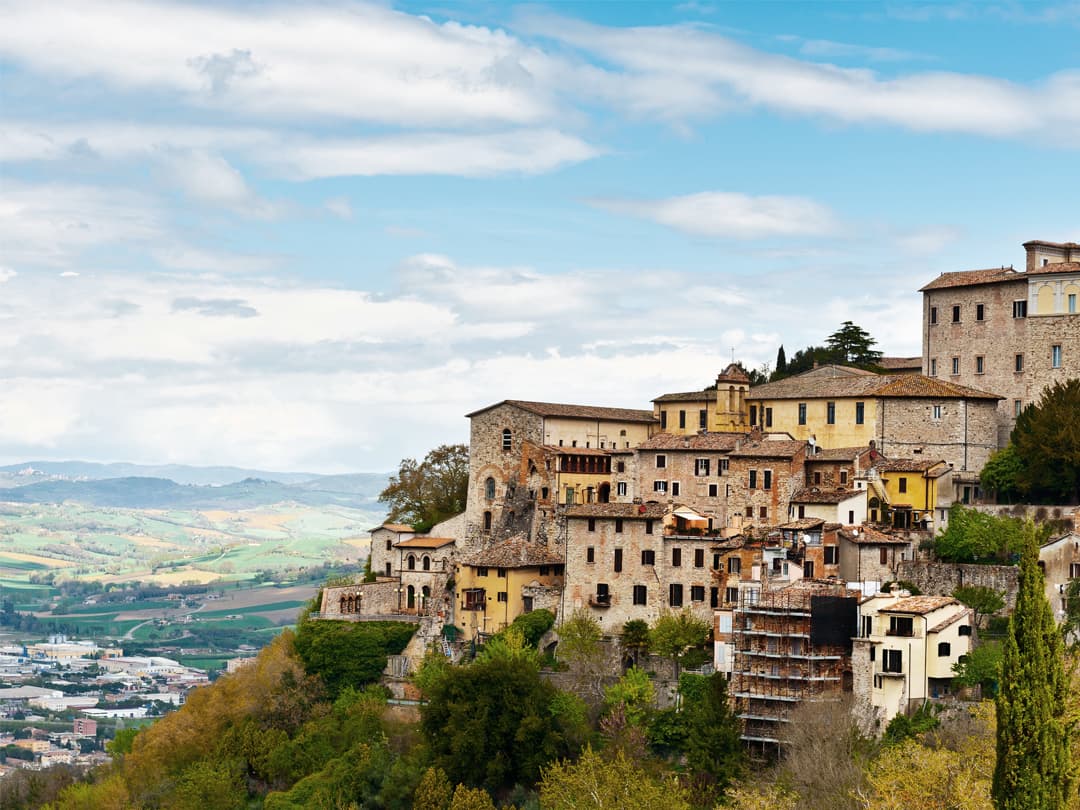 Italy: Florence to Rome, Walking the Vineyards of Tuscany and Umbria