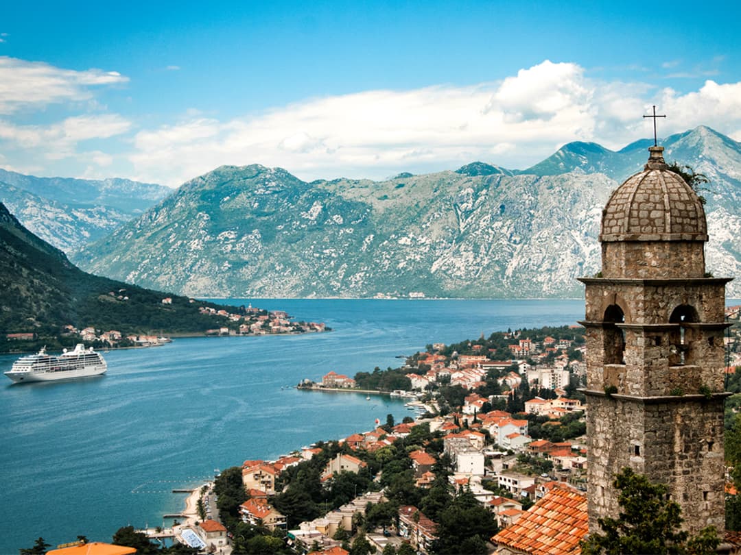 Ultimate Europe: Berlin, Tuscany & Greek Temples