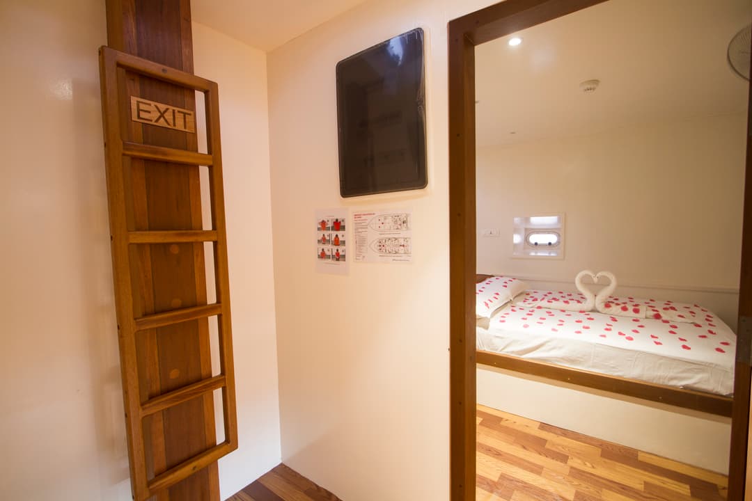 Maldives Dhoni Explorer