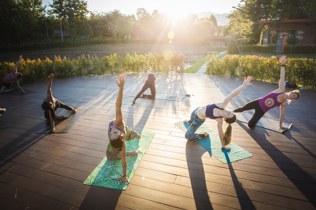 Thailand: Night Markets & Blue Waters