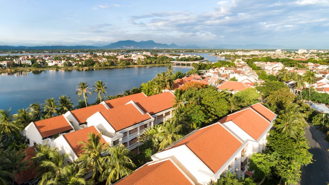 Signature: Vietnam, Laos & the Temples of Cambodia