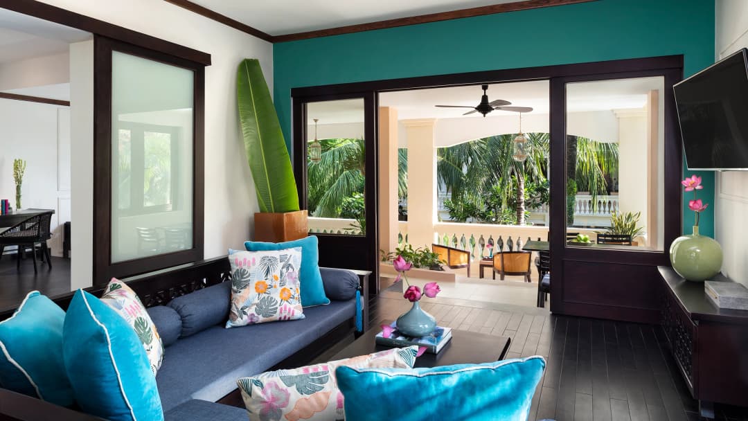 Signature: Vietnam, Laos & the Temples of Cambodia