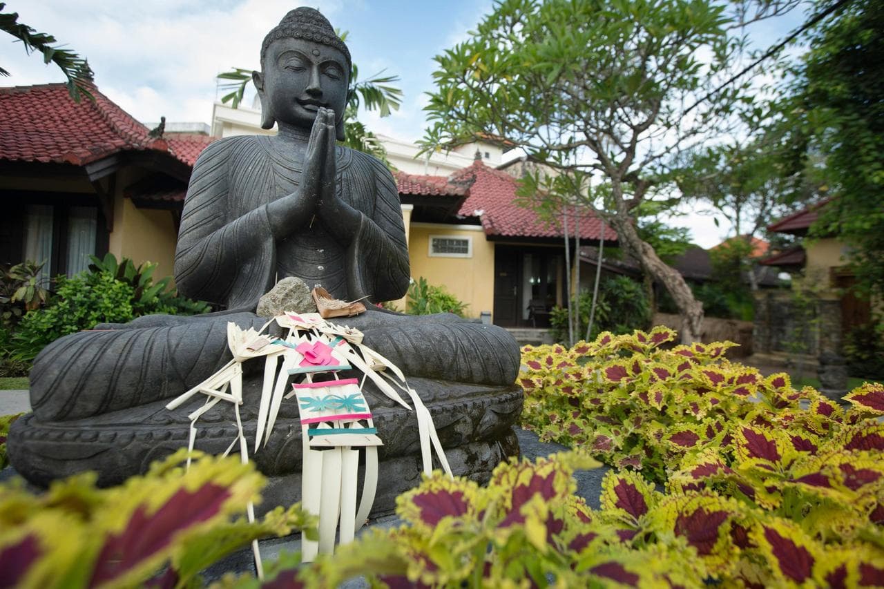 Surfing the legendary waves of Nias